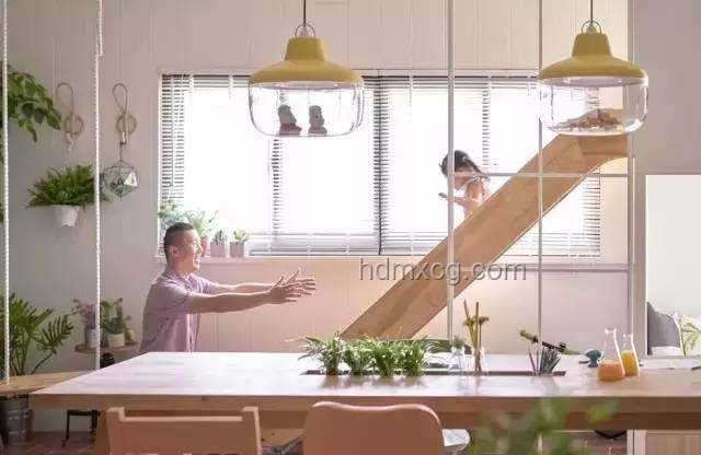 北大设滑梯外卖桌争议案例研究